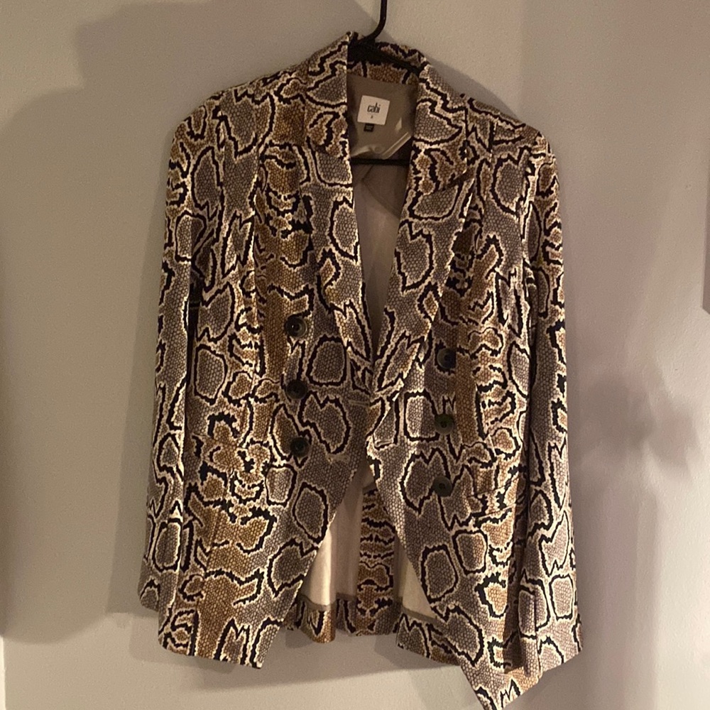 Cabi Gator Print Blazer. Hardly worn, great condition!